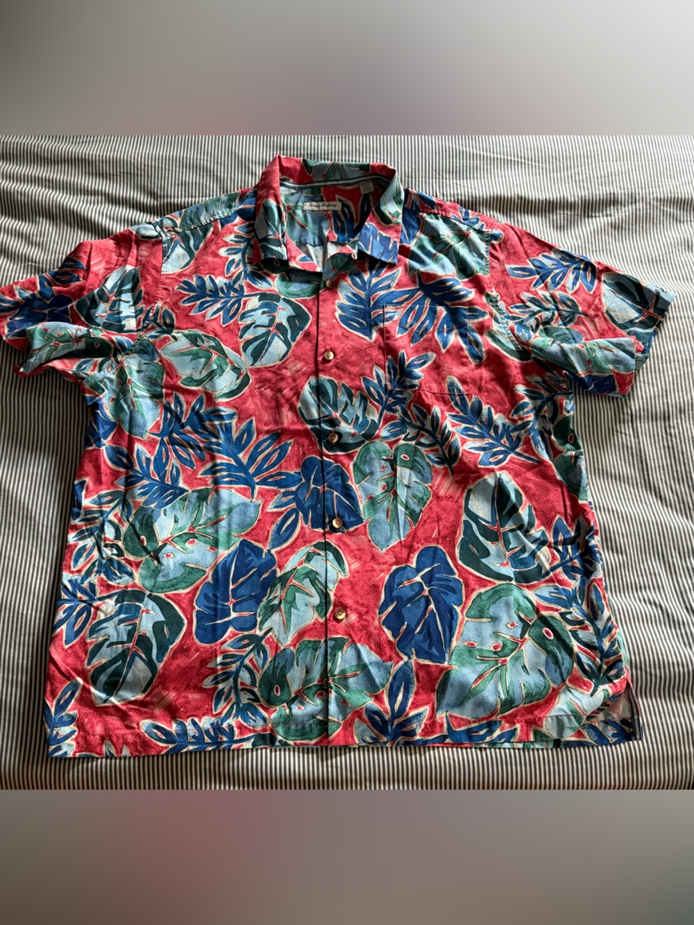 Tommy Bahama Red Tropical Leaf Short-Sleeve Button-Down Shirt